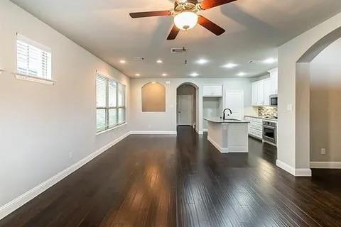 Building Photo - 7312 Mitchell Dr