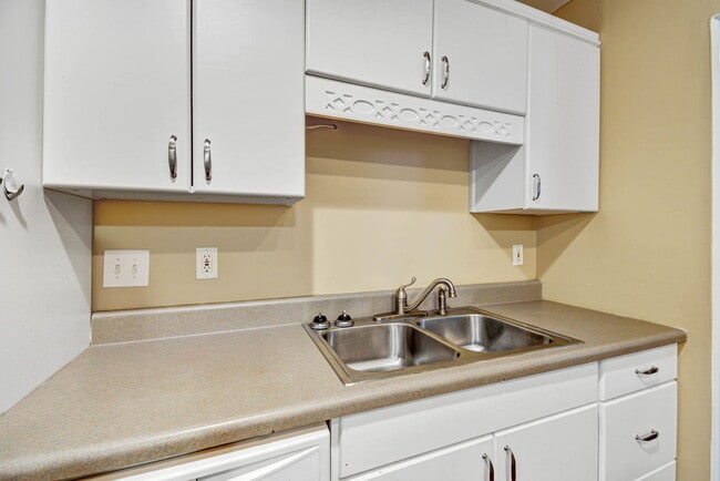 Building Photo - 2318 Applebee Way