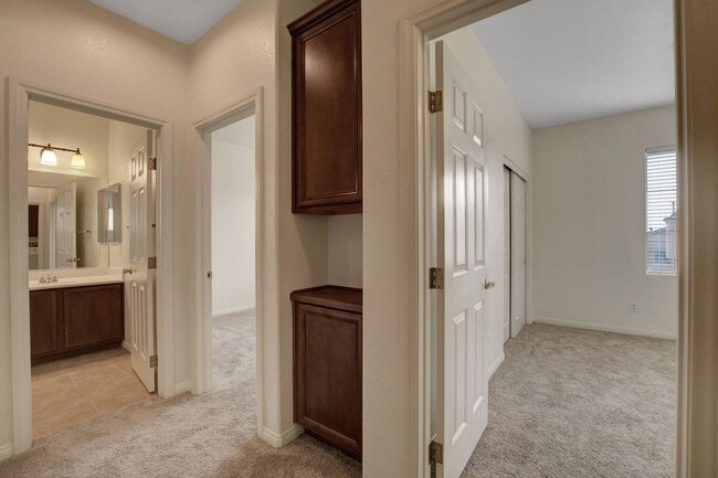 Building Photo - 3 Bedroom Home in Summerlin West COMING SOON!