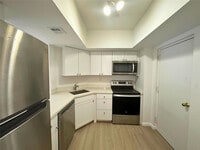 Building Photo - 50 SW 3rd Ave