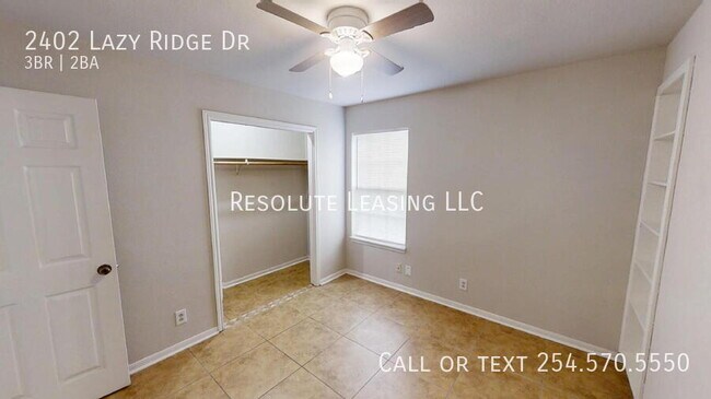 Building Photo - 2402 Lazy Ridge Dr