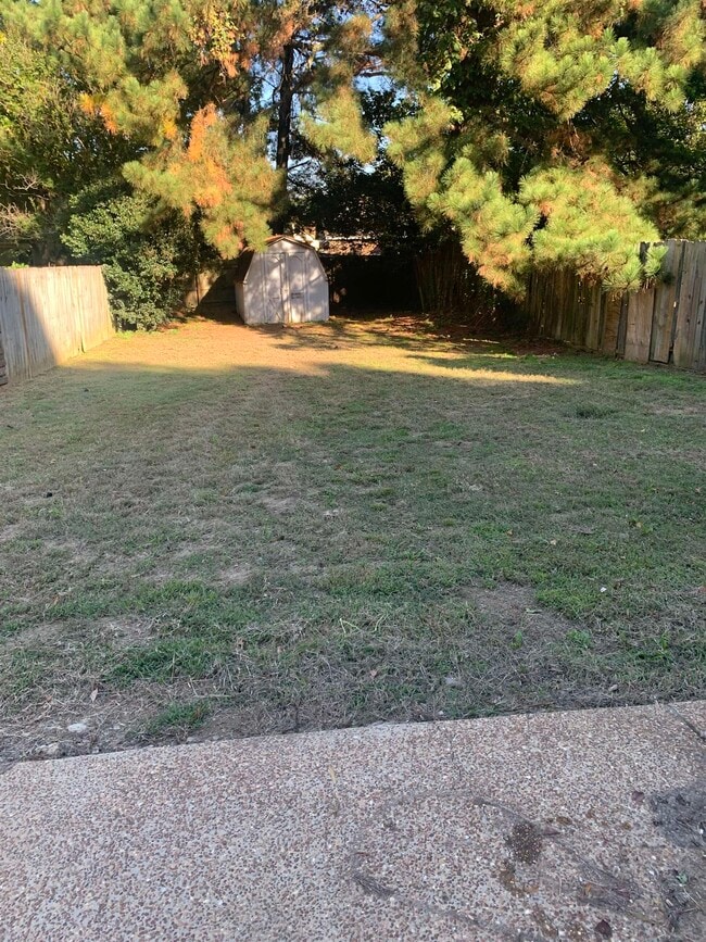 Building Photo - 4834 Sturbridge Ln