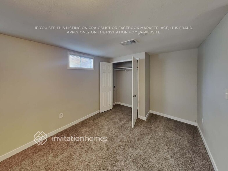 Building Photo - 387 Helena Cir