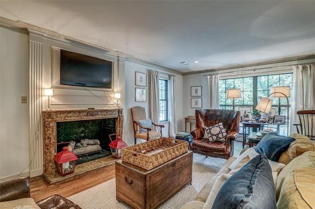 Building Photo - 4437 University Blvd