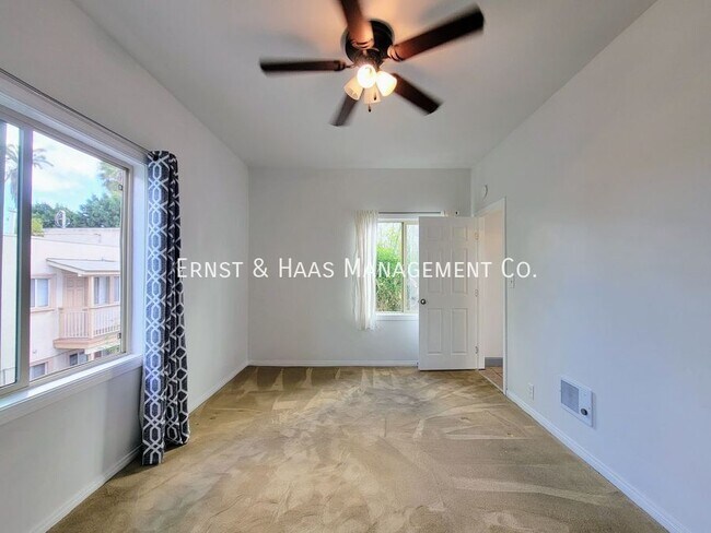 Building Photo - 934 E. Broadway-