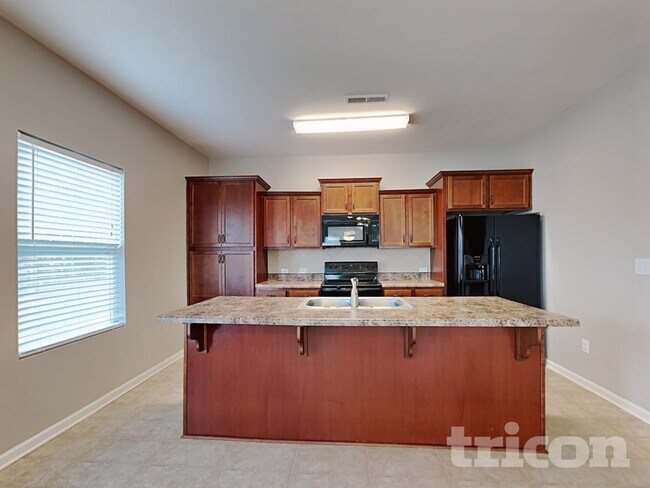 Building Photo - 2644 Andes Dr