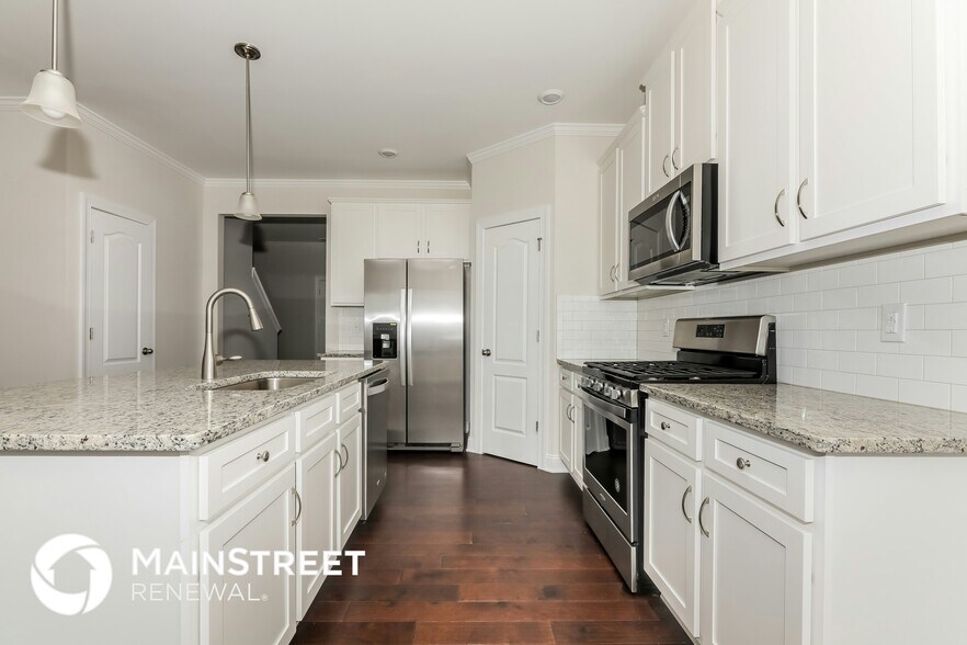 Building Photo - 2127 Vecchio Dr