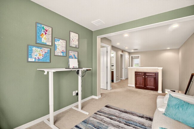 Building Photo - *Charming Gold Hill Mesa Townhome – 2 Bed ...