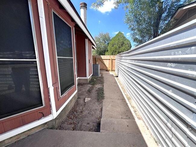 Building Photo - 7317 Dixie Dr