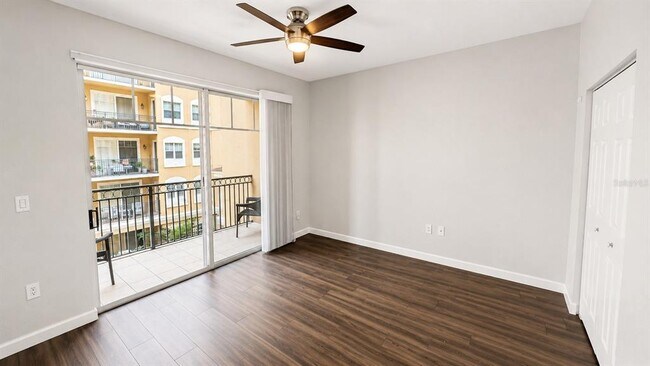 Building Photo - 1064 N Tamiami Trl