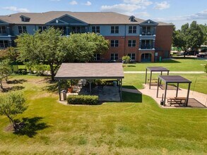 Building Photo - 1104 S Carrier Pkwy