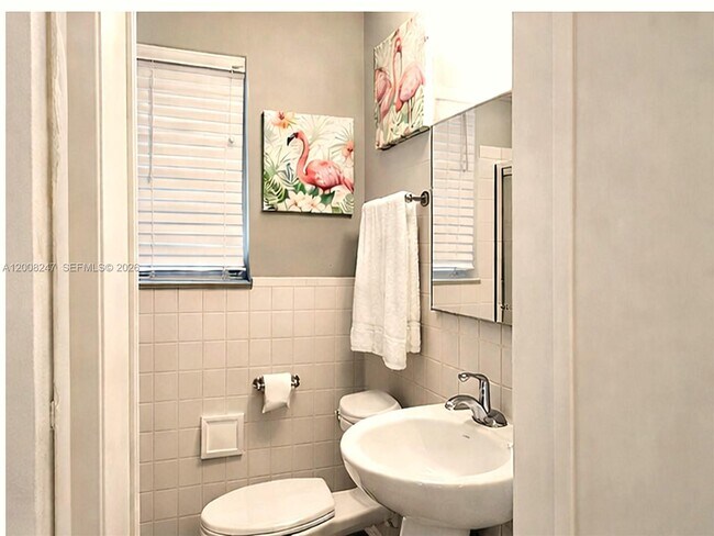 Building Photo - 375 SW 19th Ave