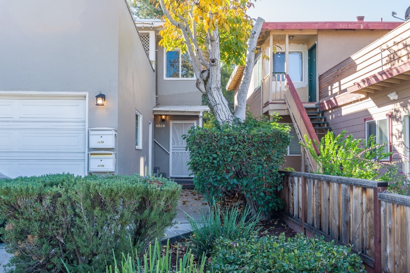 Building Photo - 1176 King St