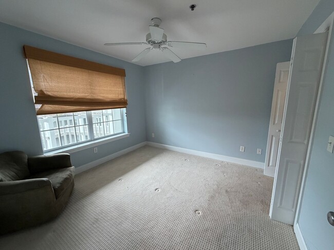 Building Photo - 91 Screven St