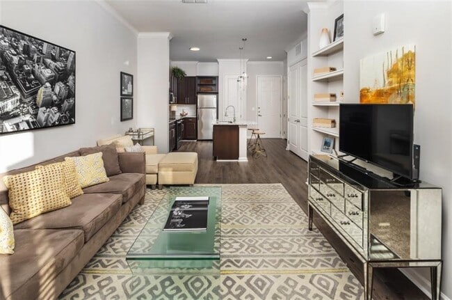 Building Photo - 306 Ardmore Cir NW