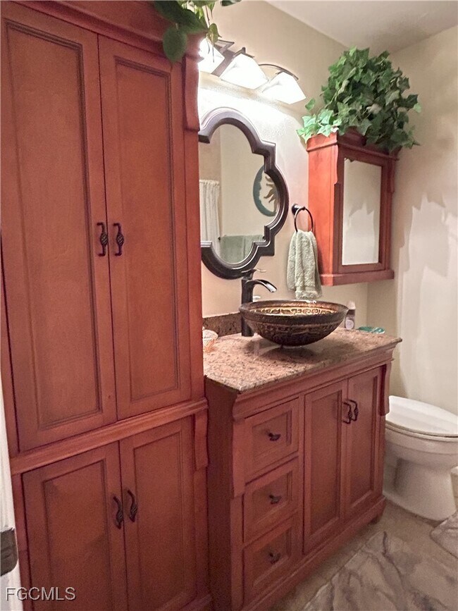 Building Photo - 5560 Longleaf Dr