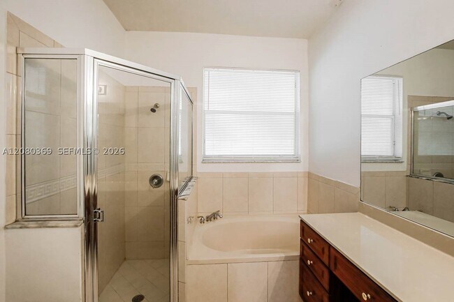 Building Photo - 5221 SW 141st Ave