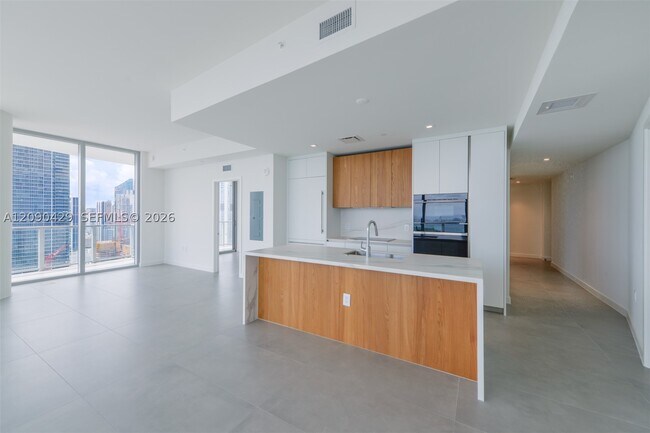 Building Photo - 1400 Biscayne Blvd