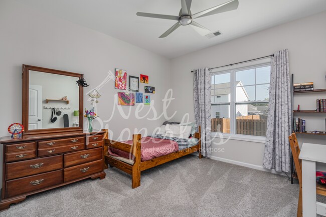 Building Photo - 428 Baymont Dr