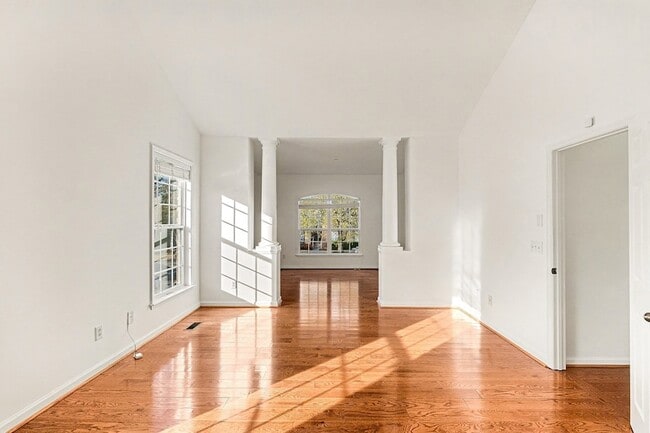 Building Photo - 8816 Caswick Ct