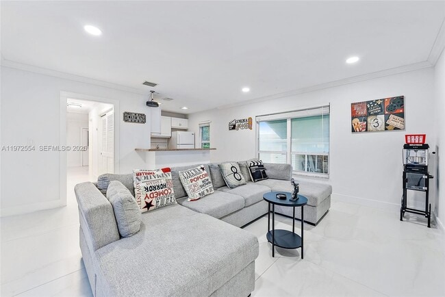 Building Photo - 4912 S Kay St