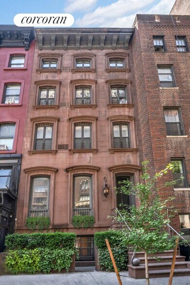 Building Photo - 120 E 19th St