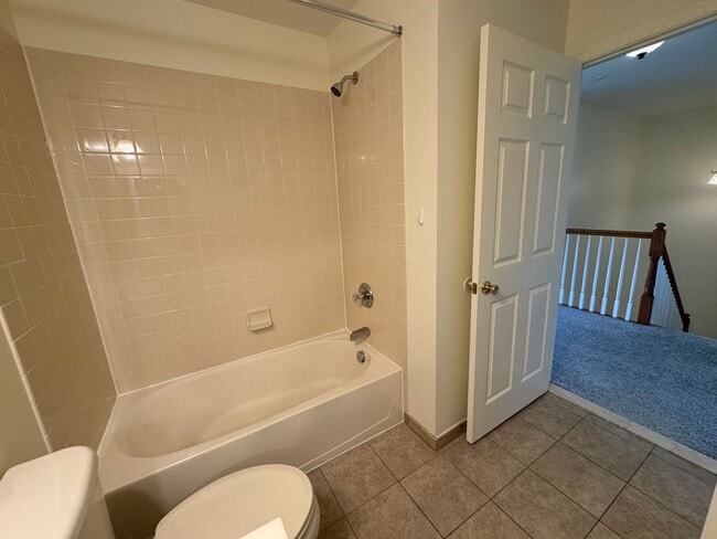 Building Photo - THREE BEDROOM TOWNHOUSE- East Penn Schools