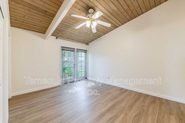 Building Photo - 2655 Loring St
