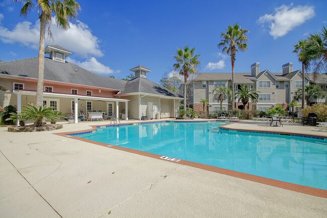 Building Photo - 188 Midland Pkwy