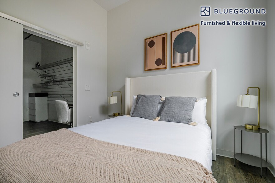 Building Photo - 5 Glassworks Ave