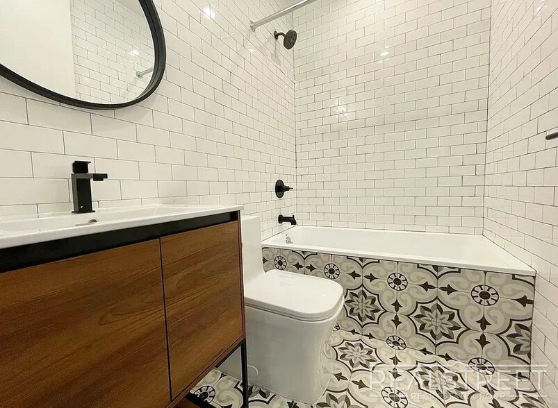 Building Photo - Brand New 3BR/2BA Duplex with Private Roof Terrace | Sunlit & Pet-Friendly