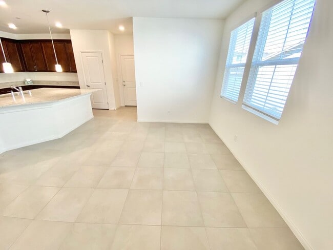 Building Photo - STUNNING BRAND NEW 3 BEDROOMS 2.5 BATHROOMS TWO STORY TOWNHOUSE WITH 2 CAR GARAGE