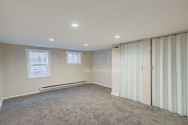 Building Photo - 1010 Jay St