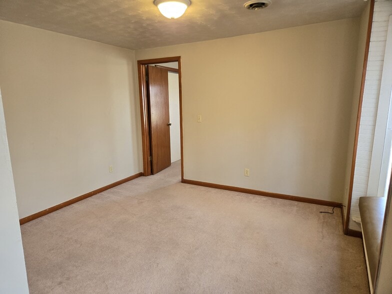 Building Photo - 1301 Grace St