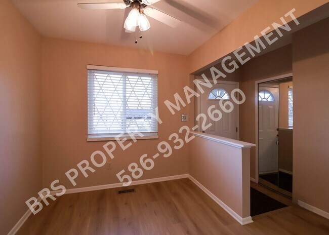 Building Photo - ? Beautifully Updated Condo in Clinton Township