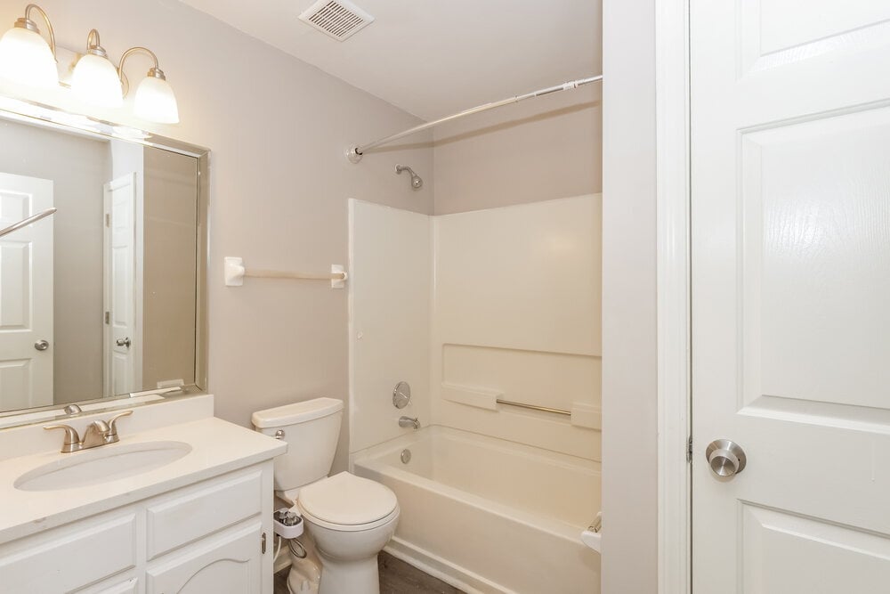 Building Photo - 330 Avery Jordan Cove