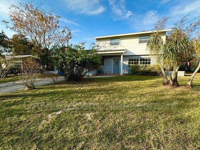 Building Photo - 575 E Compton Ct