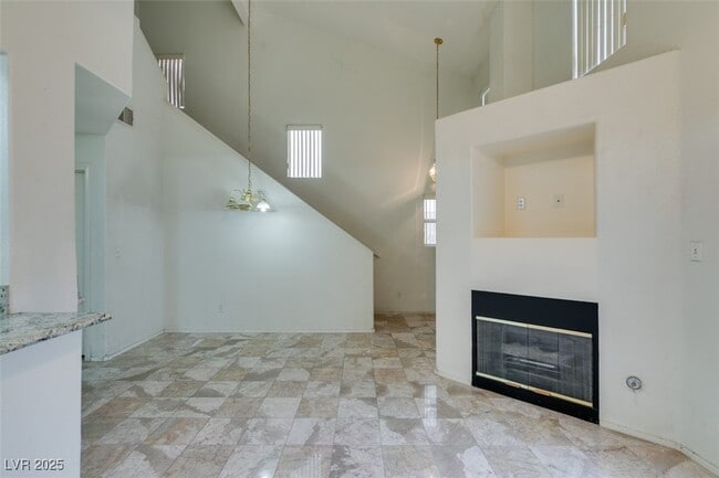 Building Photo - 48 Belle Essence Ave
