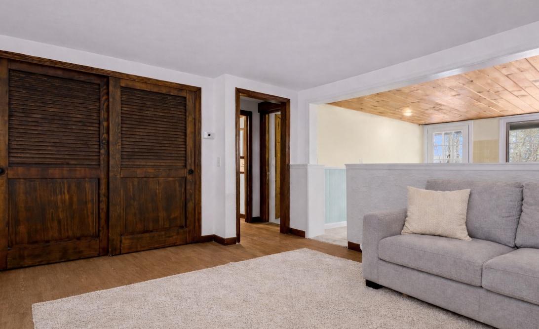 Living room - 111 North Rd