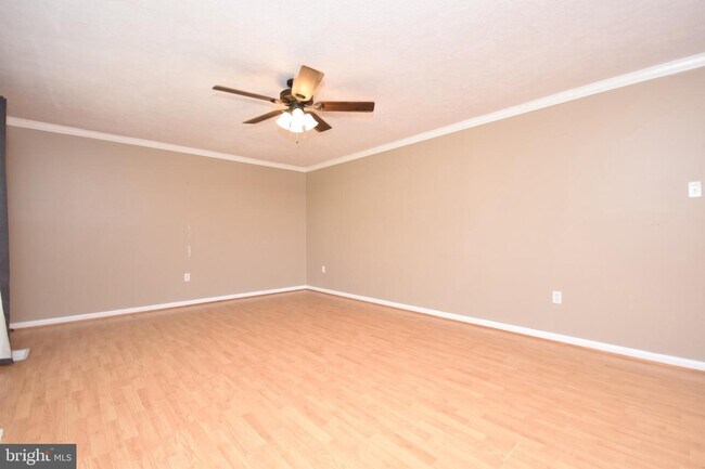 Building Photo - 12327 Elk Run Rd