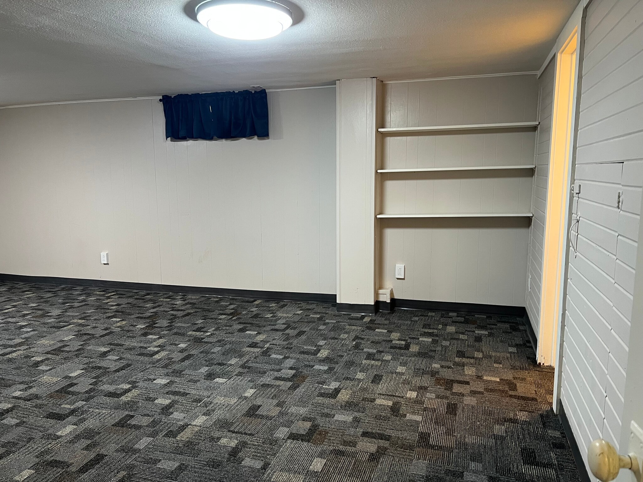 Building Photo - 1347 W Sunset Ave