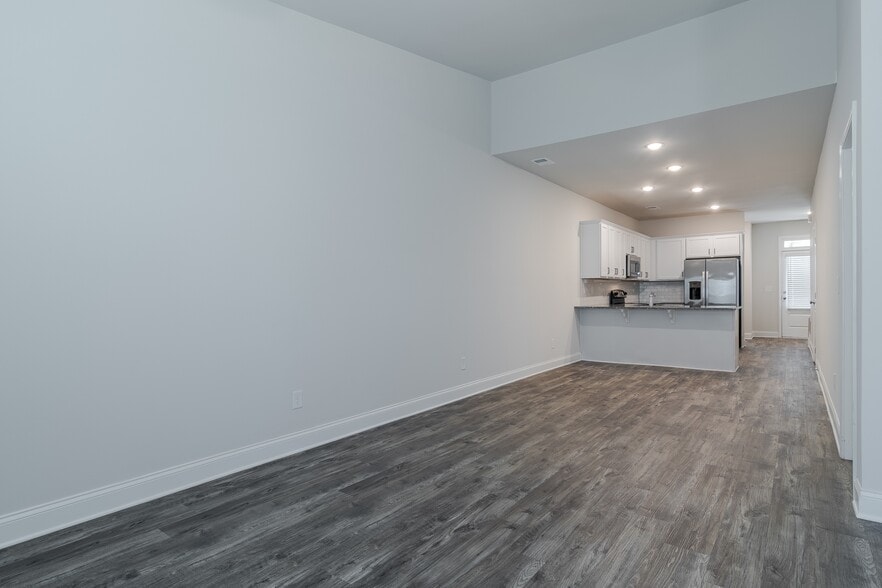 Building Photo - Brighton Townhomes