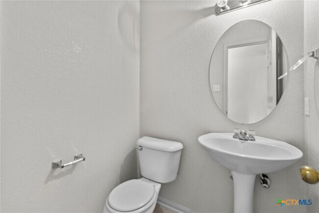 Building Photo - 5206 Oster Dr