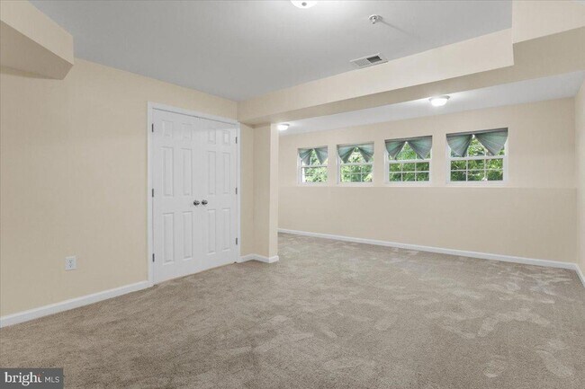 Building Photo - 8329 Autumn Crest Ln