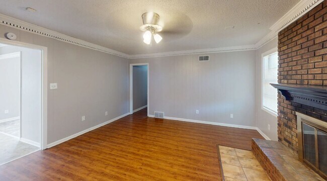 Building Photo - 4316 Springwind Rd