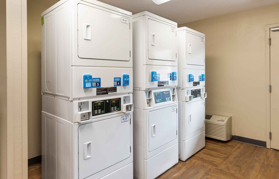 Building Photo - Furnished Studio-Richmond - W. Broad Street - Glenside - South