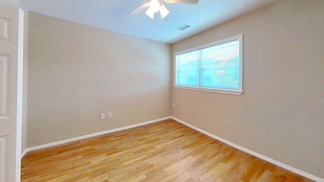 Building Photo - 30 Elton St