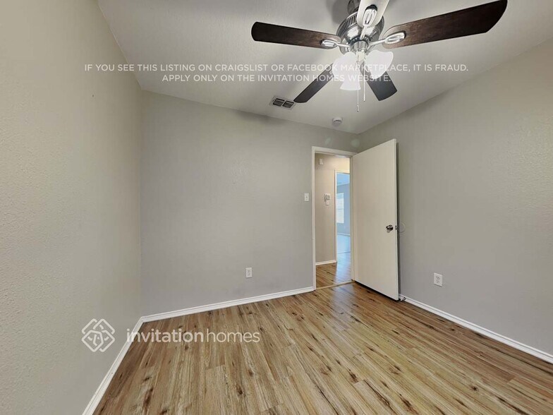 Building Photo - 1509 Queens Brook Ln