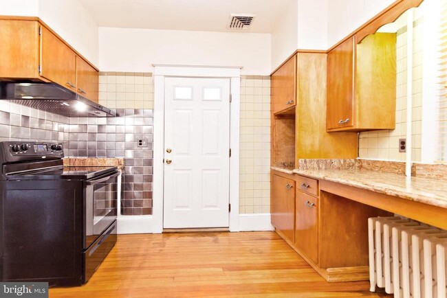 Building Photo - 4344 Old Dominion Dr