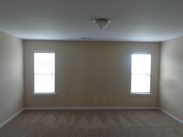 Building Photo - 2545 Thomasson Place Cir